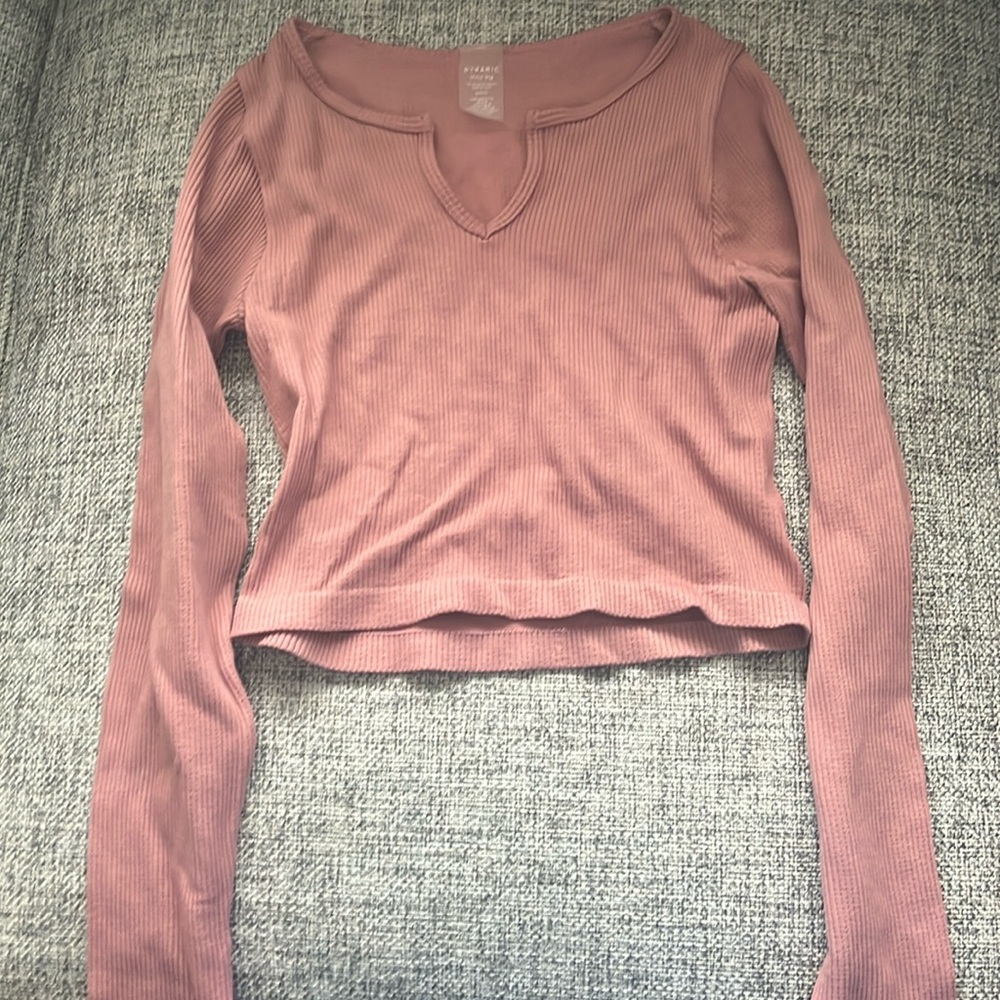 Dynamic style 934 log sleeve top